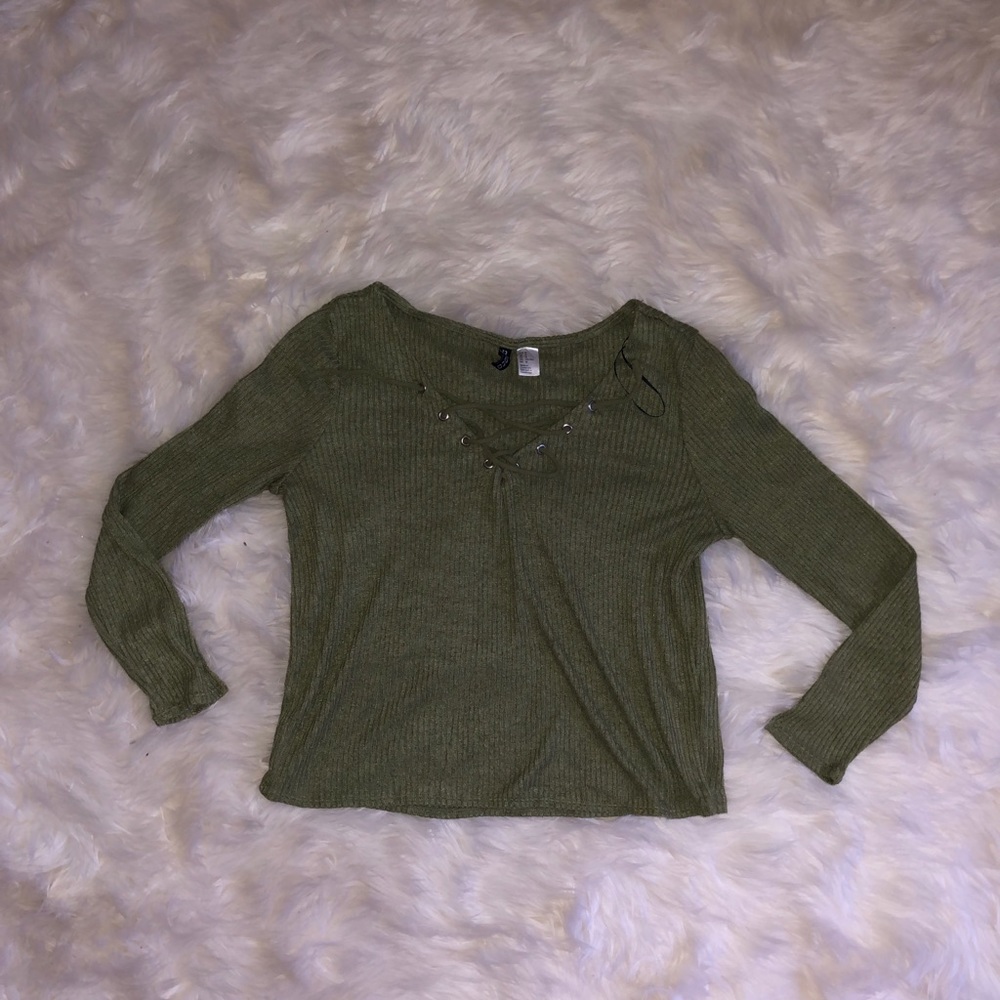 Army Green H&M semi crop top